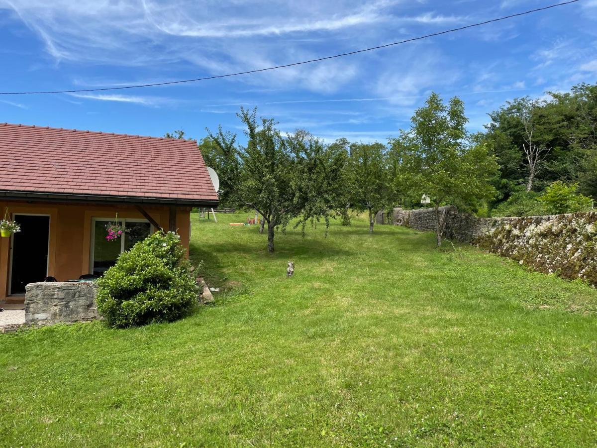 La Ferme De Montard Panzió Montmorot Kültér fotó